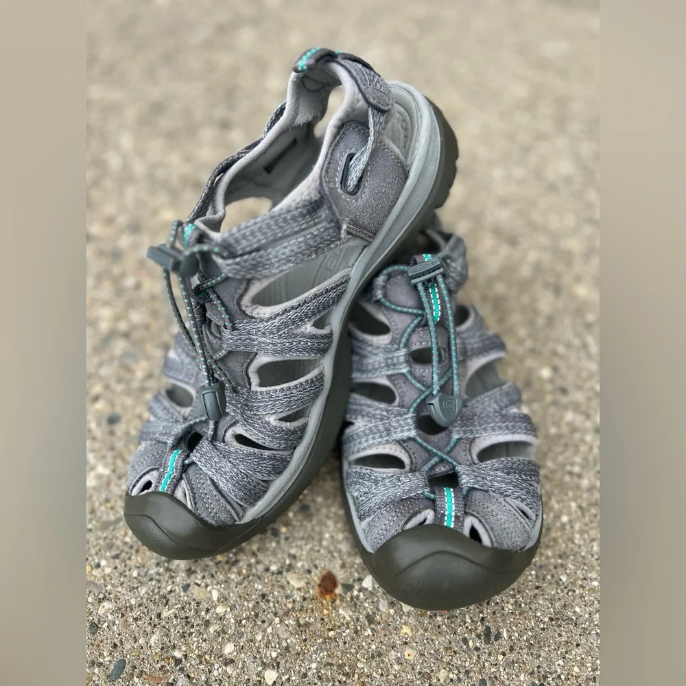 Keen Whisper sandal. Gray. Size 9. - Picture 2 of 4